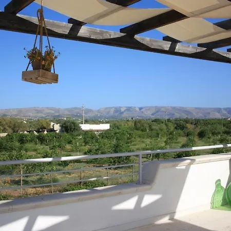 Nyaraló Falconara