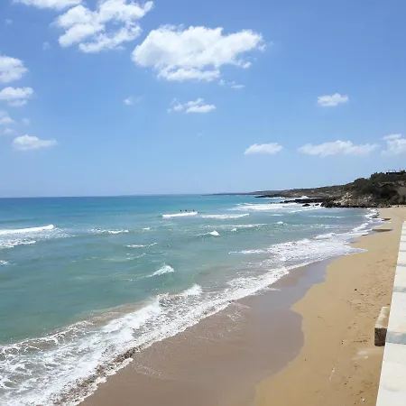 Falconara Tatil Evi